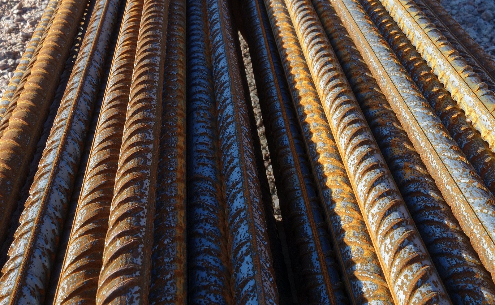Reinforcing steel bar